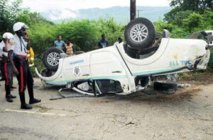 Cops, prisoners injured in St Elizabeth crash - Jamaica Observer