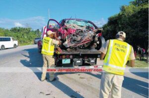 Man killed in three-vehicle Trelawny crash - Jamaica Observer