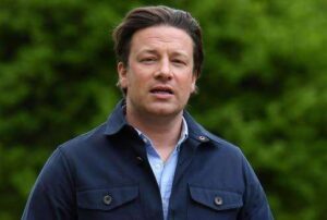 Celebrity chef Jamie Oliver serves time on restaurants - Jamaica Observer