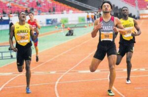 McPherson lowers personal best in 400m