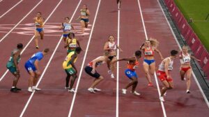 National record and final spot for Jamaica's mixed 4x400m team ...