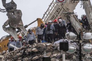 Toll hits 28 as work resumes at collapsed Florida apartment - Jamaica ...