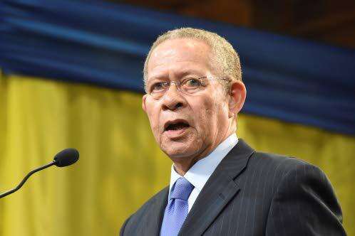Former PM Golding praises diaspora, Team Jamaica Bickle at Independence Gala