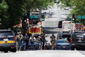 1 dead, 4 hurt in shooting inside Atlanta medical facility - Jamaica ...