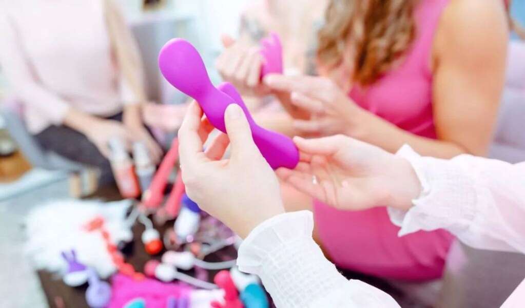do sex toys cause cancer Can using sex toys lead to infections? A gynaecologist explains the real  risks, common hygiene mistakes and expert-approved safety tips to protect  intimate health. 📌Link in comments main image 0