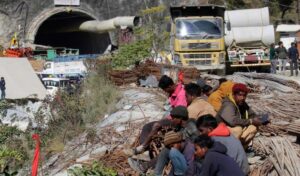 Rescue of 41 workers trapped in collapsed tunnel in India reaches final ...