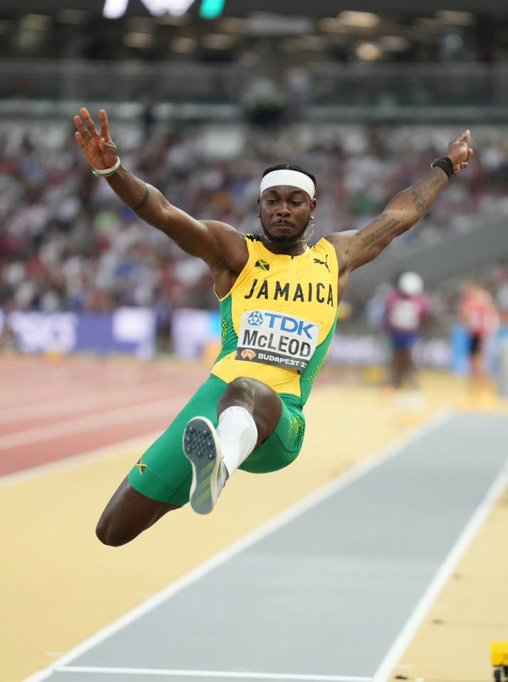 Carey McLeod wins long jump bronze at World Indoor Champs 
