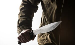 Policeman seriously injured in machete attack - Vimarsana News