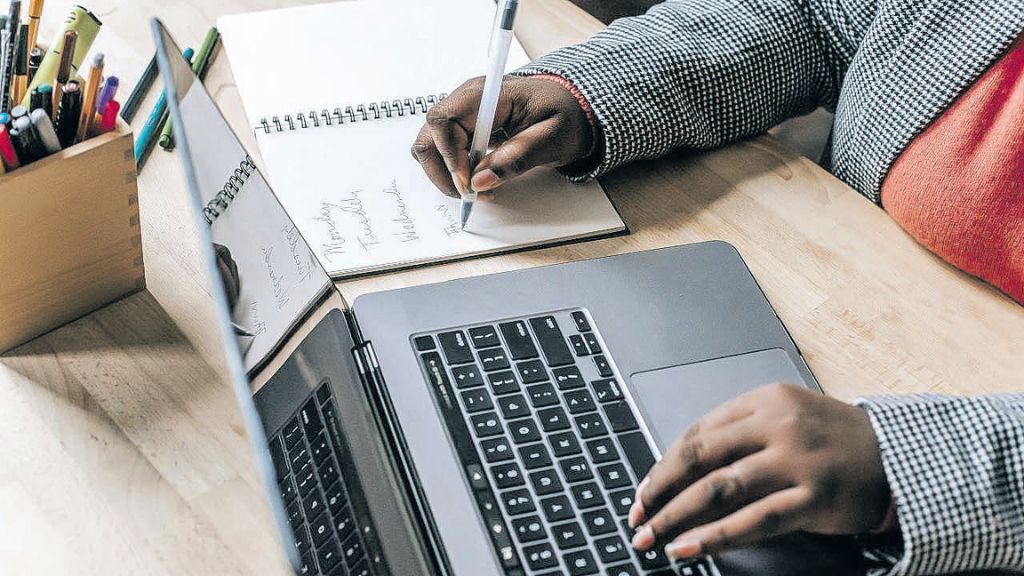 Thousands protest in Spain for shorter working hours Jamaica Observer