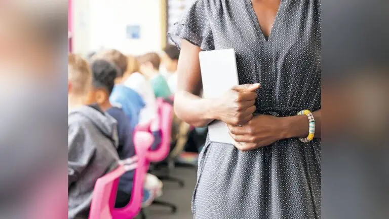 British classrooms calling - Jamaica Observer - Vimarsana News