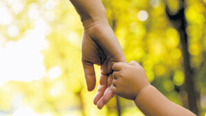 Wife battling cancer, hubby denying access to kids - Vimarsana News