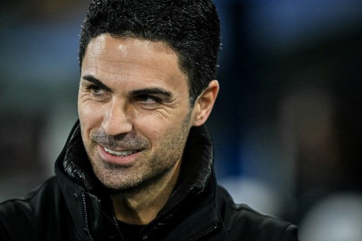Arteta wants Arsenal to hammer away in title race