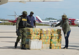 2 Colombians among 7 arrested after cocaine plane crash lands in ...