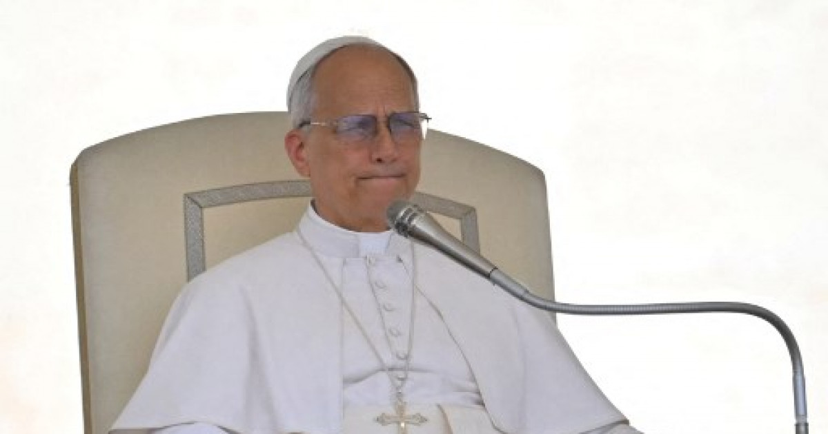 Pope to enter hospital on Tuesday for lung operation