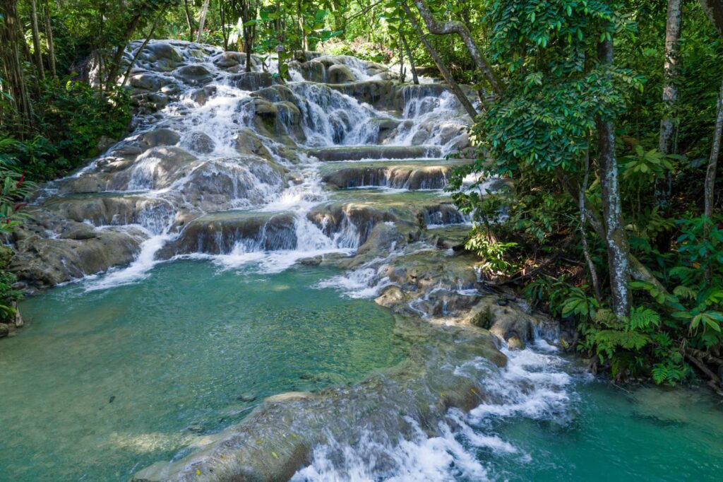 URGENTE! Dunn’s River Falls e Harmony Beach Park reabrem: Veja quando!
