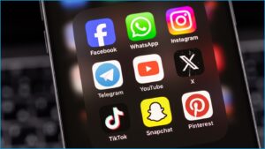 WhatsApp, Twitch among sites that could face Australia under-16s social ...