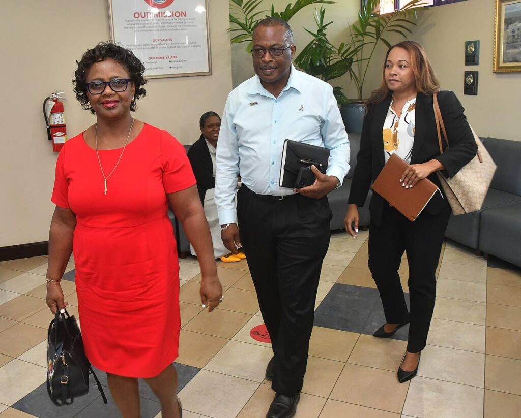 Abello Twins Davalos feature - powerful chemistry