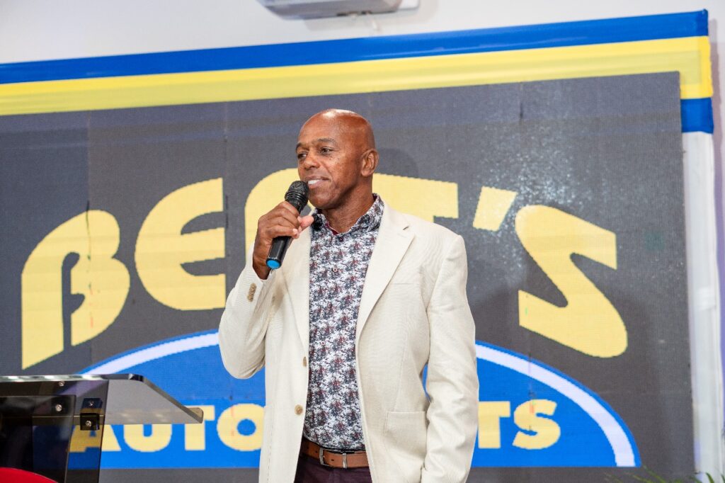 Choque! Fundação Bert's Auto Parts Doa $20 Milhões para Ajuda Após Furacão Melissa