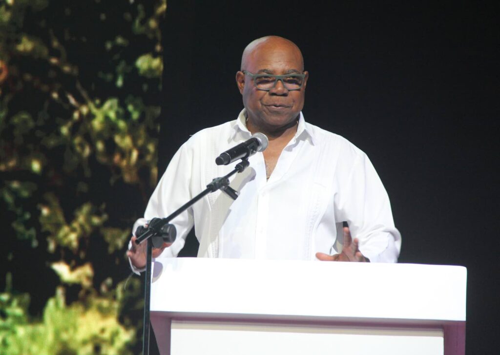 Tourism minister still eyeing 2030 targets