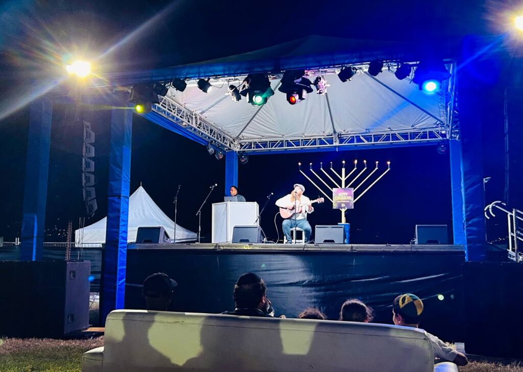 One light, one love, one JamaicaA night of unity, music, and faith