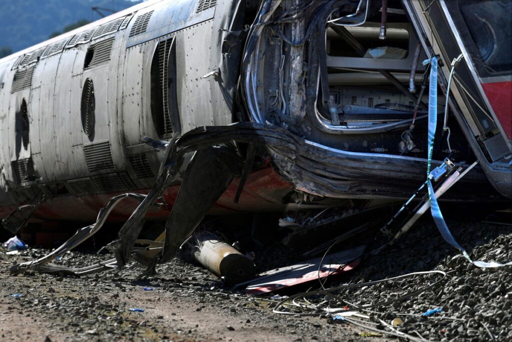 Holness expresses condolences to Spain after deadly train crash