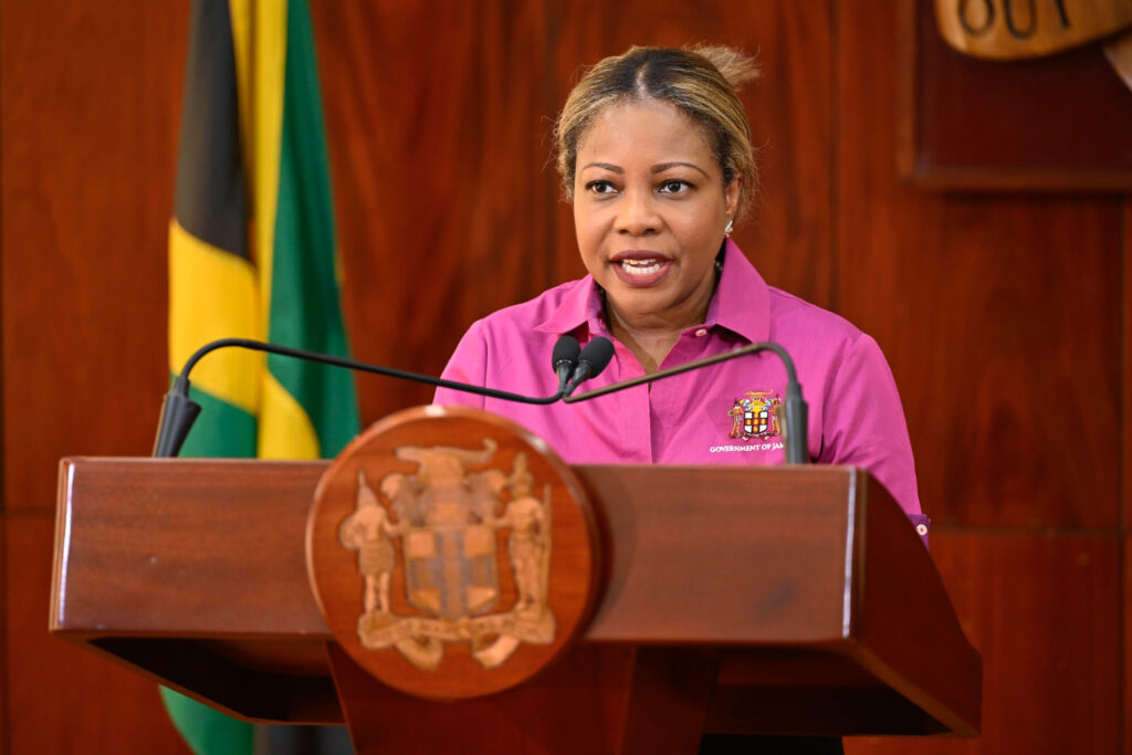 Over 7,000 students sign up for rural school bus card – Moris Dixon