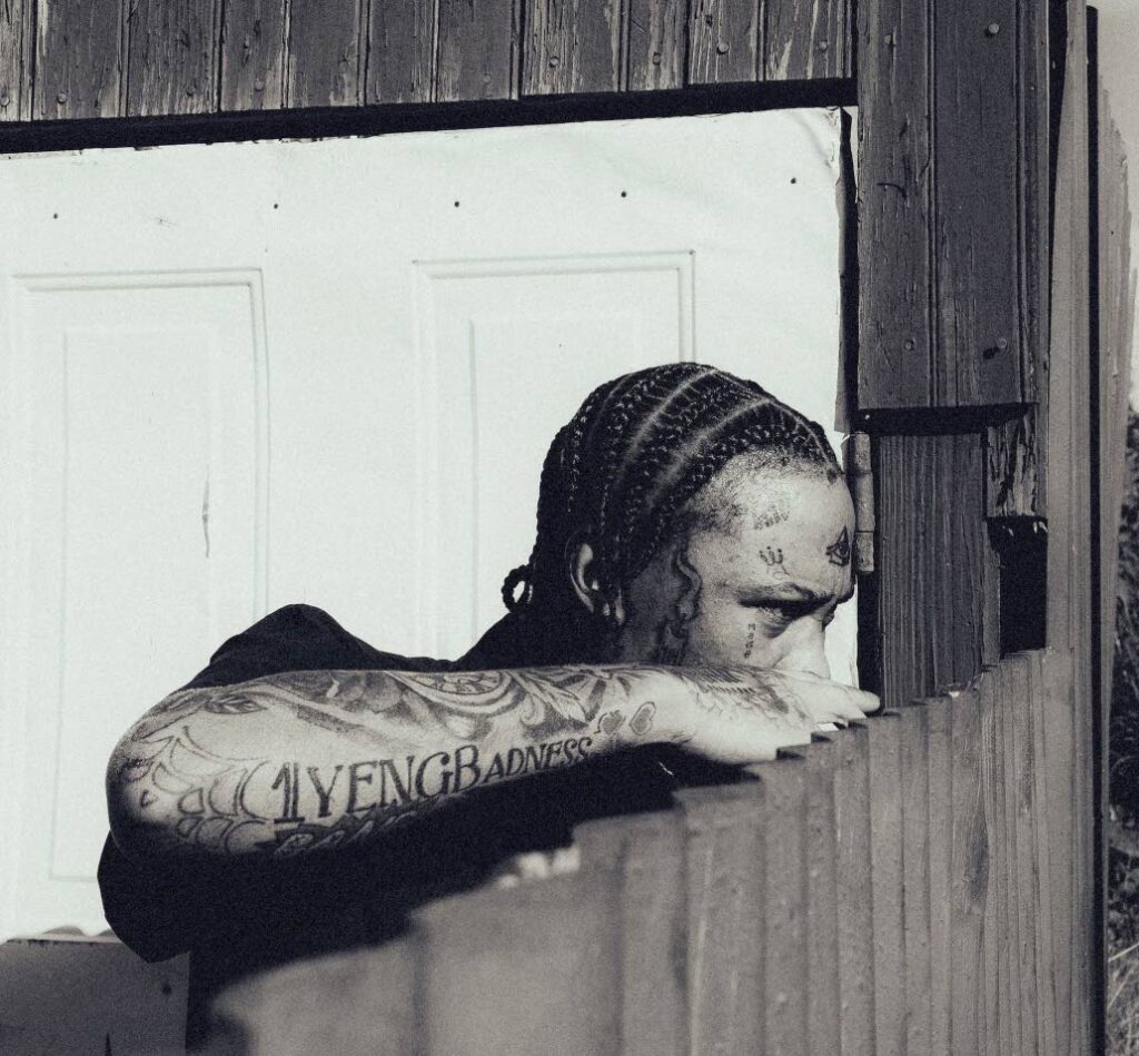 Intence releases début album VOYAGE