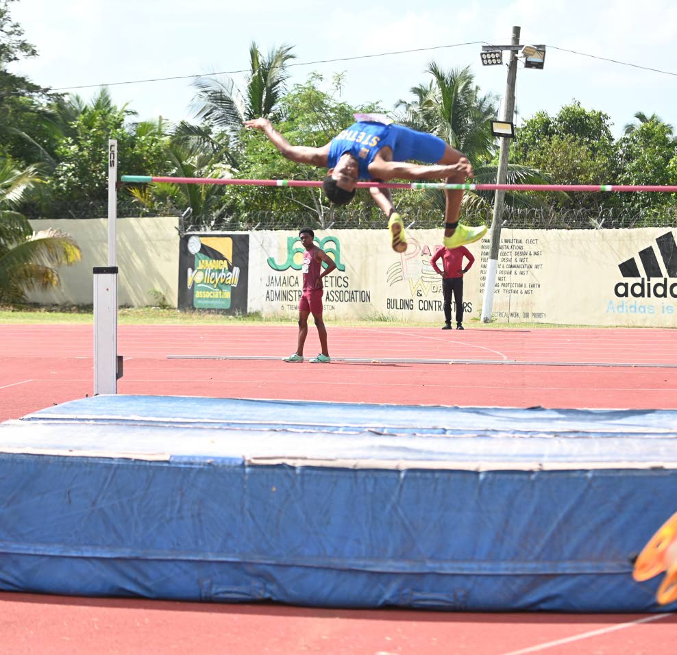 New school, new uniform, but it was the same Santino Distin who won the boys Class 1 high jump title in back-to-back years, with the same mark of 2.05m on Saturday’s final day of the ISSA/GraceKennedy Boys and Girls Athletics Championships.