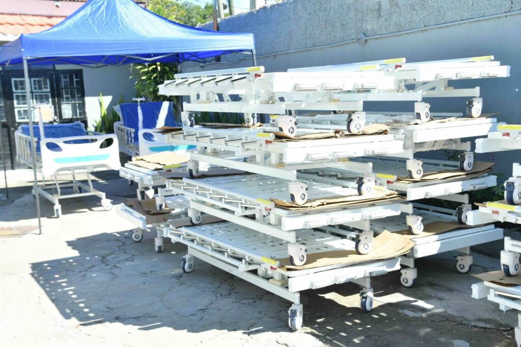 Tony Thwaites Wing to the rescue