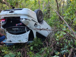 Two men injured in crash on Reading main road - Jamaica Observer