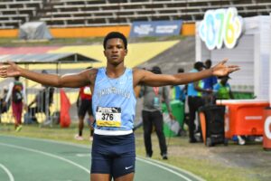 Holders KC stumble on Champs opening day