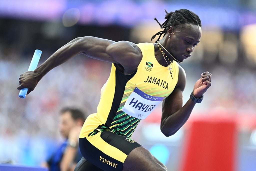 World Indoors: Reheem Hayles advances to 400m semis