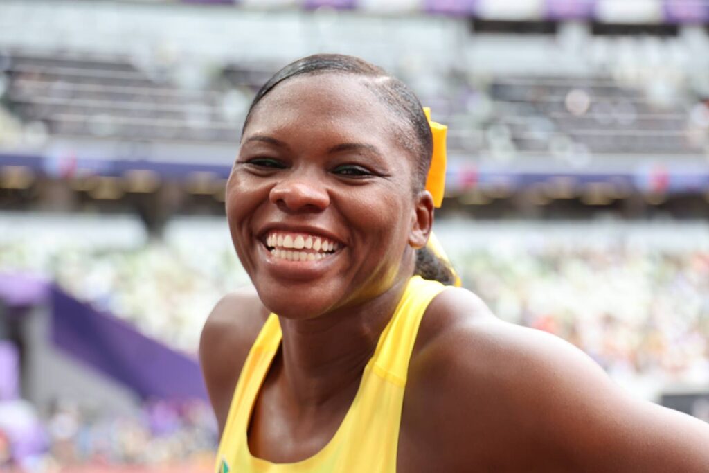 Samantha Hall throws discus personal best in Oklahoma