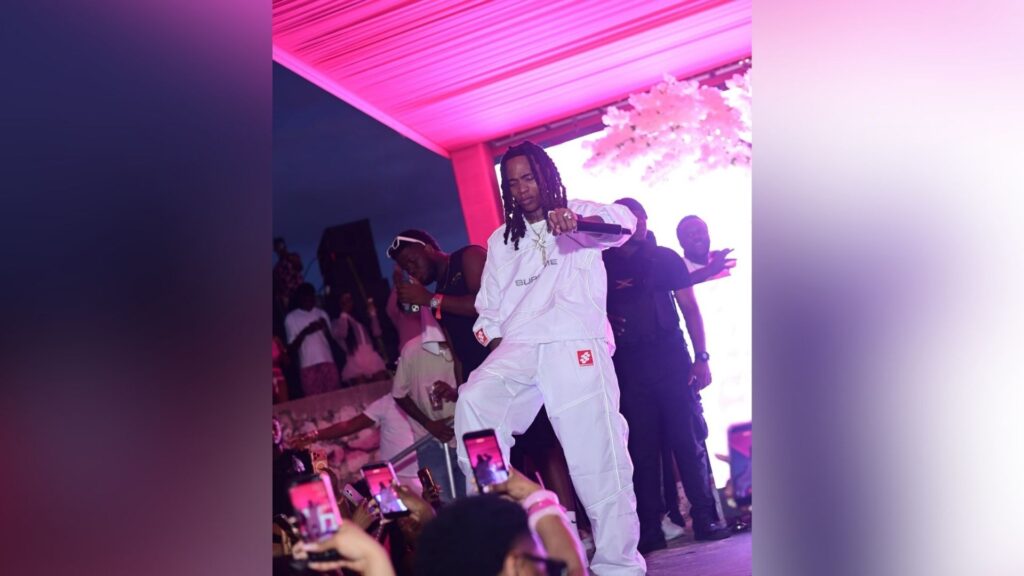 Armanii delivers for the ladies at Pic-Nic Beach Club