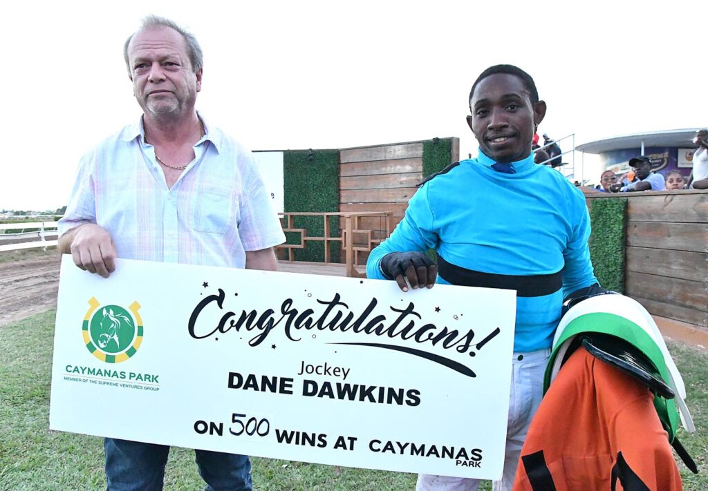 Dane Dawkins scores 500th career win aboard Desert of Malibu