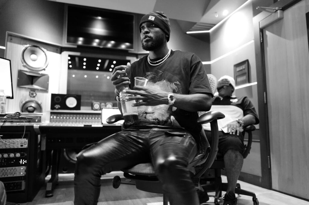 Crawba Genius teams up DJ Mac, Julian Marley for new inspirational single