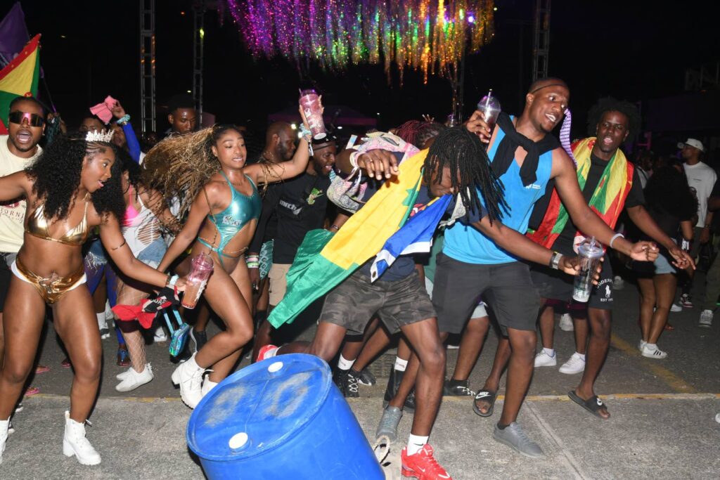 ‘Vibes cyaan done’ at Illuminate