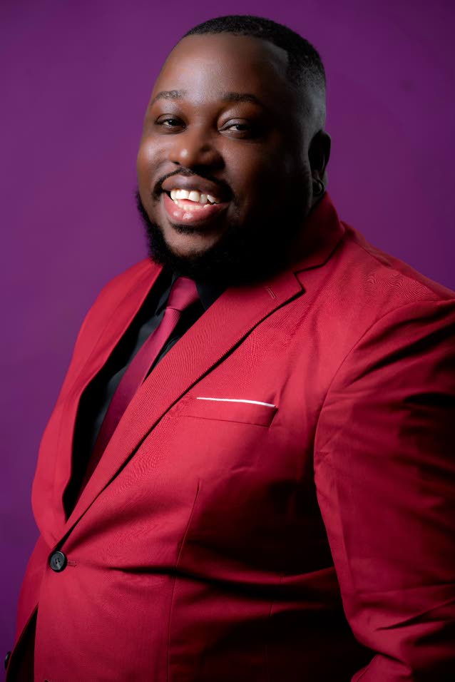 Johnoy Davis graduates with top honours
