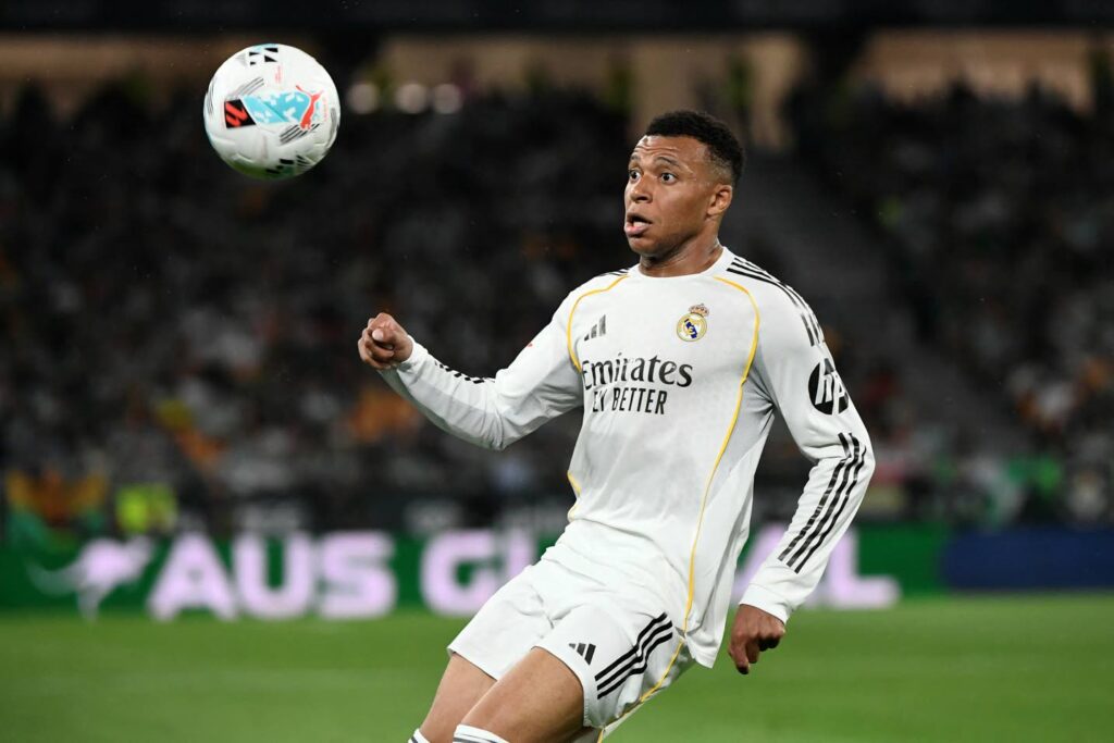 Injured Mbappe faces backlash over Sardinia trip before Clasico