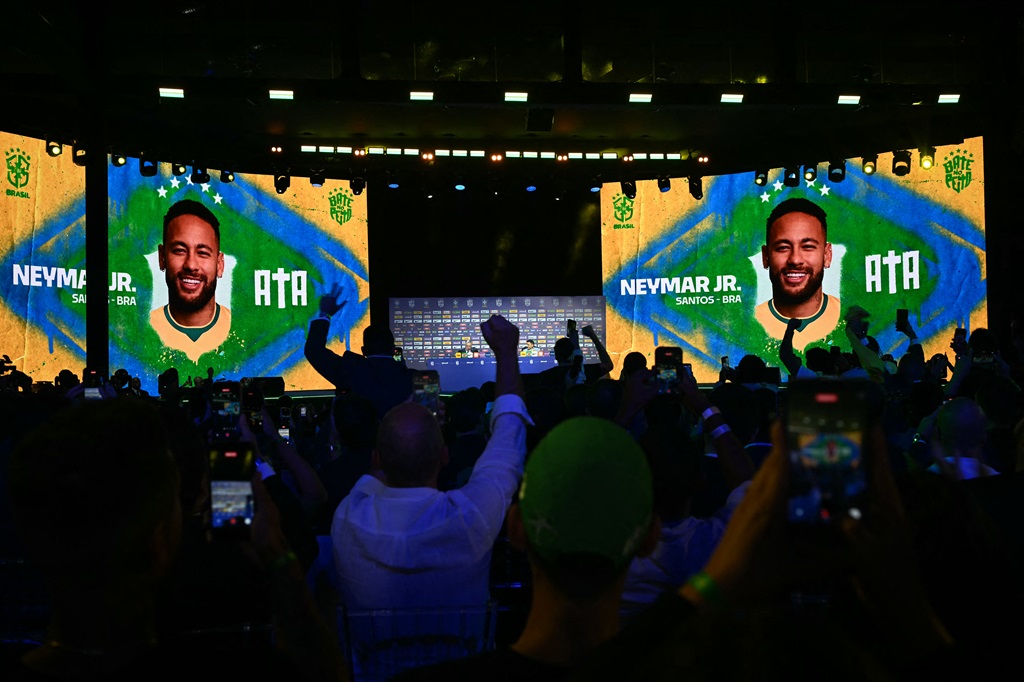 Neymar back in Brazil squad for fourth World Cup