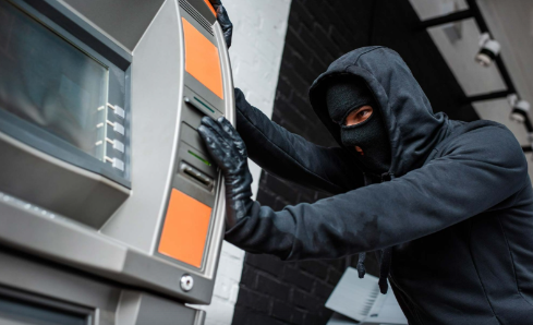 Masked men remove large amount of cash from ABM at Scotiabank’s Portmore location