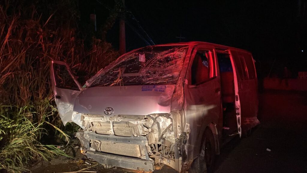 Man dies in Manchester Road crash