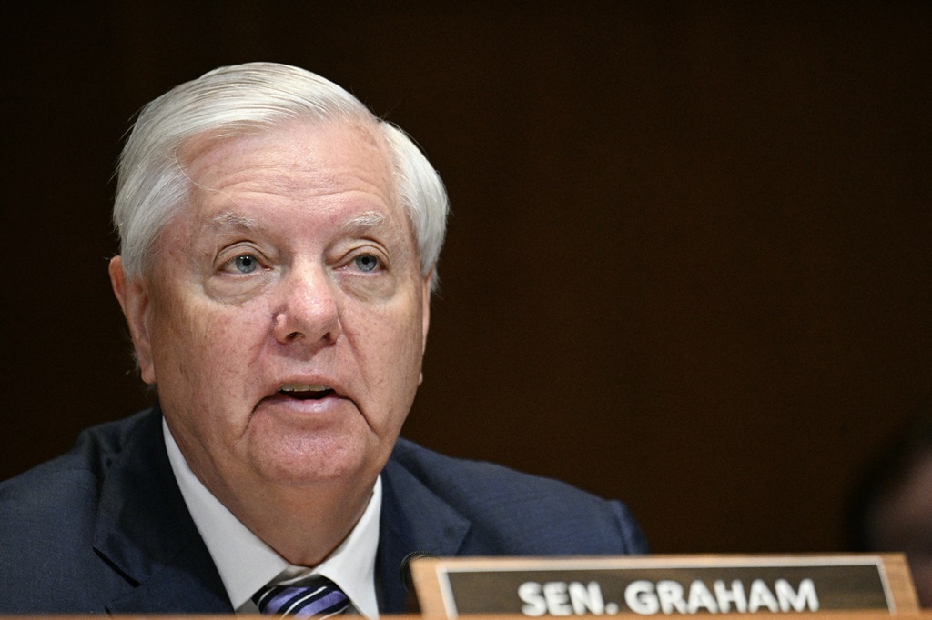 US senator and Trump ally Lindsey Graham dies aged 71