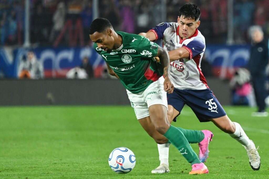 Man City sign Palmeiras winger Allan on five-year deal
