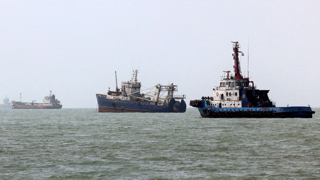 US helicopter fired on ship that tried to break Iran ports blockade