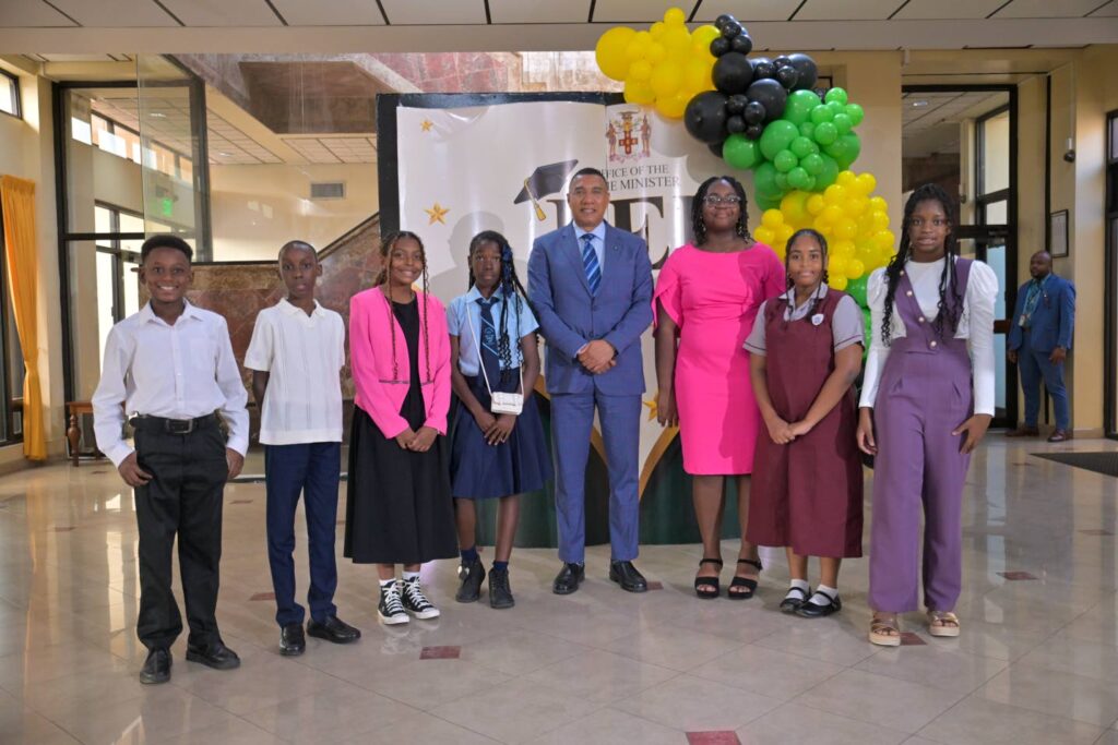 Nine PEP stars awarded by Holness