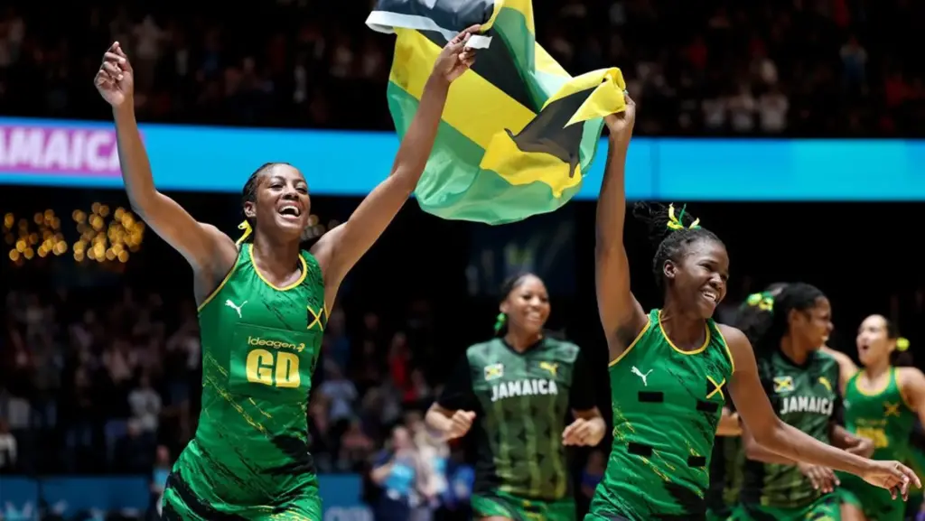 Sunshine Girls upset Australia to book Commonwealth final spot