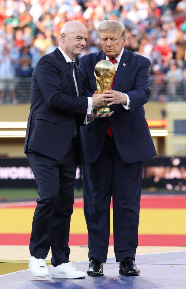 Trump says would be āterrible mistakeā to replace FIFAās Infantino