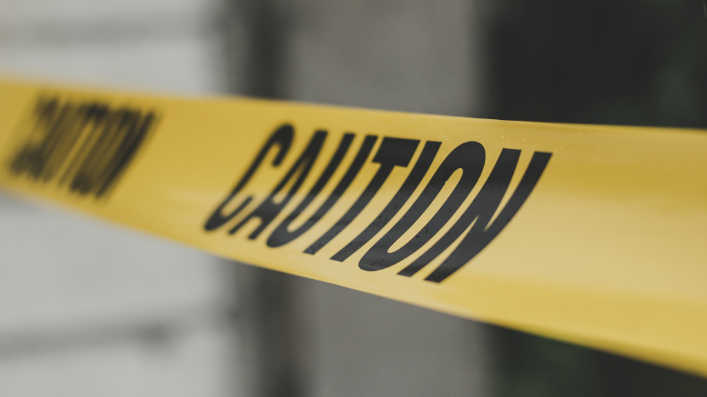 Ewarton main road blocked — police