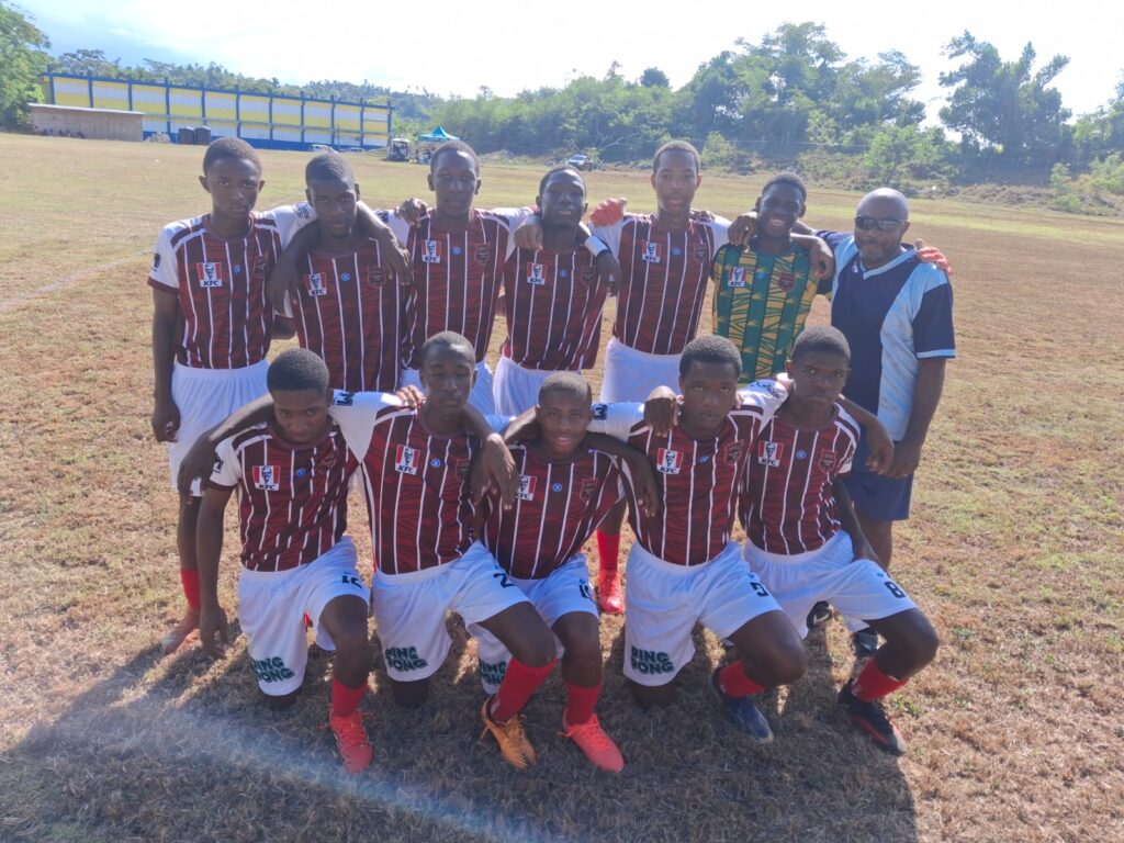 Coach Davis banking on youth to bear fruit at Ferncourt High